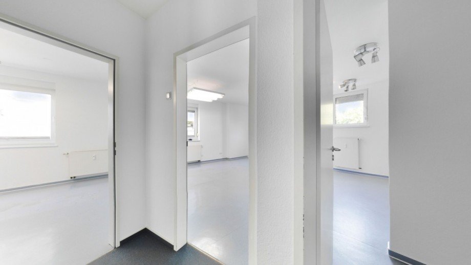 Flur 1 B�ro / Praxis Dietzh�lztal / Ewersbach