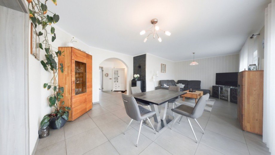 Esszimmer Einfamilienhaus Dietzh�lztal-Mandeln