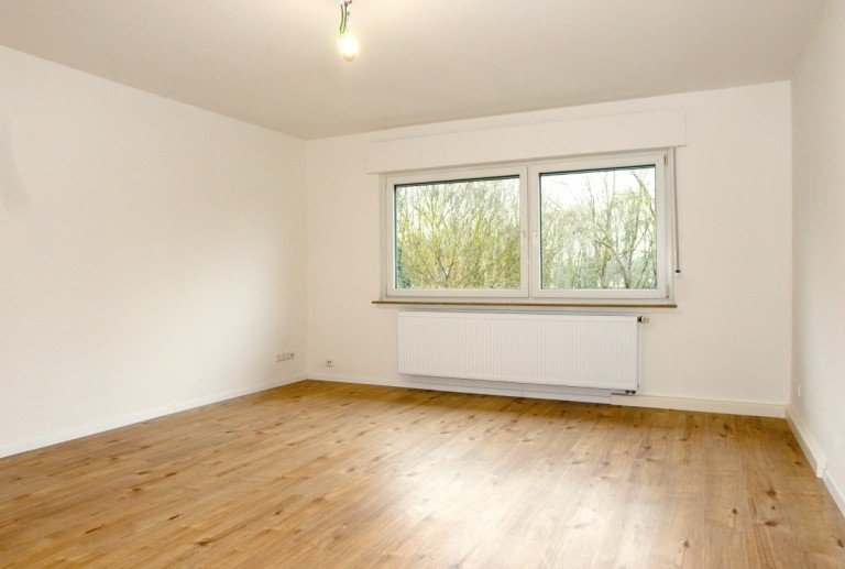 Schlafzimmer Neuwied Etagenwohnung Exklusive Kapitalanlage oder Eigennutzung!Gepflegte 4 Zimmer-Wohnung mit Balkon inkl. Garage