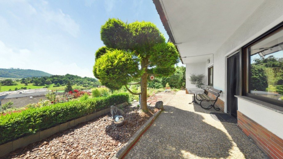 Terrasse_1 Souterrainwohnung Eschenburg / Eibelshausen